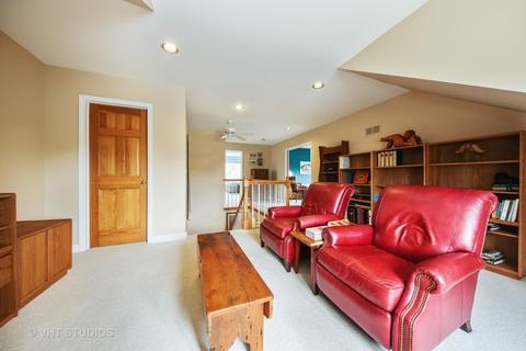 811 Pinegrove Ct, Wheaton, IL 60187 photo 21