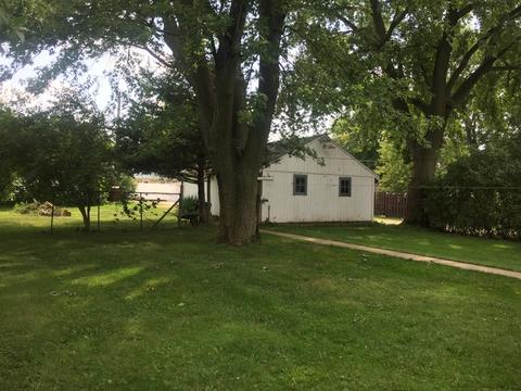 333 E Walnut St, Sheffield, IL 61361 photo 2
