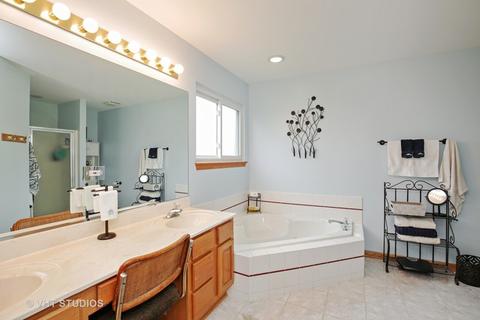 6 Westbrook Ct, Algonquin, IL 60102 photo 9