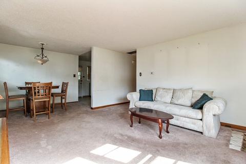 15525 Honore Ave, Harvey, IL 60426 photo 3