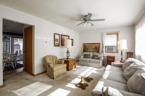 253 S Edison Ave, Elgin, IL 60123 photo 2
