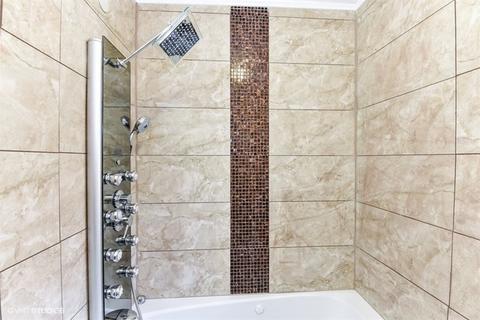 2637 E 74th Pl, Chicago, IL 60649 photo 16