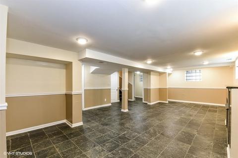 2637 E 74th Pl, Chicago, IL 60649 photo 18
