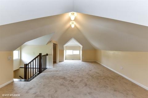 2637 E 74th Pl, Chicago, IL 60649 photo 13