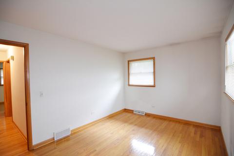 985 Elma Ave, Elgin, IL 60120 photo 18