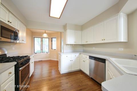 1012 Bernette Ct, Naperville, IL 60540 photo 5
