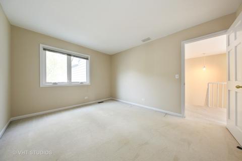 1012 Bernette Ct, Naperville, IL 60540 photo 11
