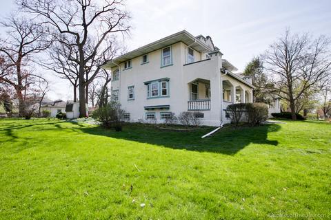 917 Douglas Ave, Elgin, IL 60120 photo 3