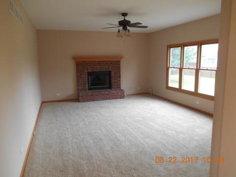 1999 Gardner Cir E, Aurora, IL 60503 photo 12