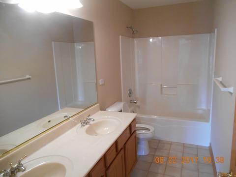 1999 Gardner Cir E, Aurora, IL 60503 photo 33