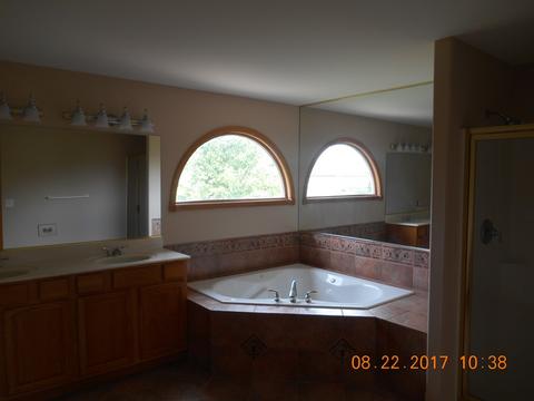 1999 Gardner Cir E, Aurora, IL 60503 photo 29