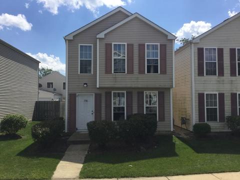 798 Symphony Dr, Aurora, IL 60504 photo 1
