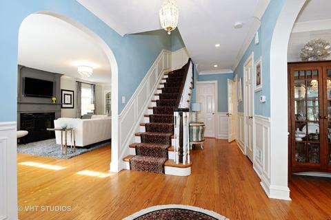 9348 Drake Ave, Evanston, IL 60203 photo 3