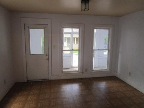 265 Bartlett Pl, Elgin, IL 60120 photo 6