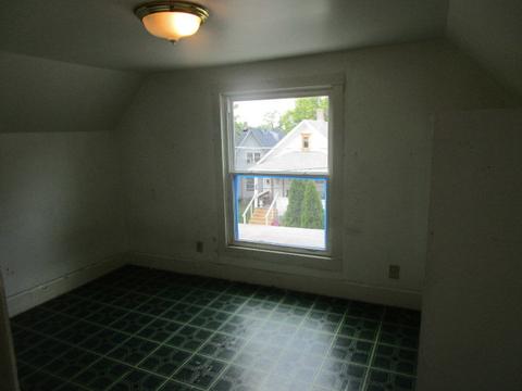 265 Bartlett Pl, Elgin, IL 60120 photo 19