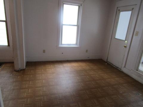 265 Bartlett Pl, Elgin, IL 60120 photo 8