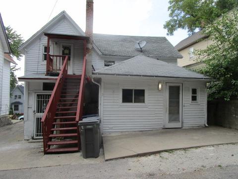 265 Bartlett Pl, Elgin, IL 60120 photo 4