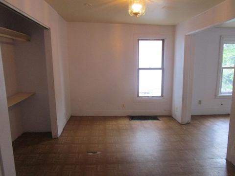 265 Bartlett Pl, Elgin, IL 60120 photo 9