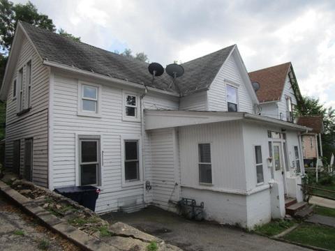 265 Bartlett Pl, Elgin, IL 60120 photo 2