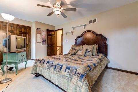 2005 Somerset Ln, Wheaton, IL 60189 photo 16