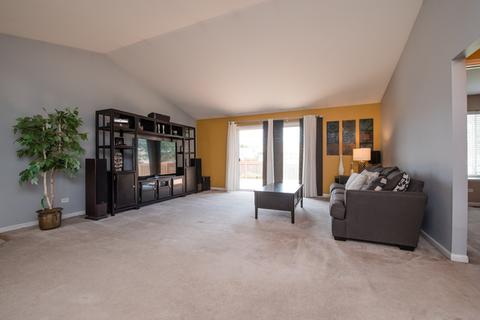 613 Wedgewood Trl, Mchenry, IL 60050 photo 7