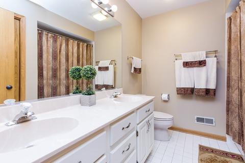 4106 Jody Ct, Rolling Meadows, IL 60008 photo 13
