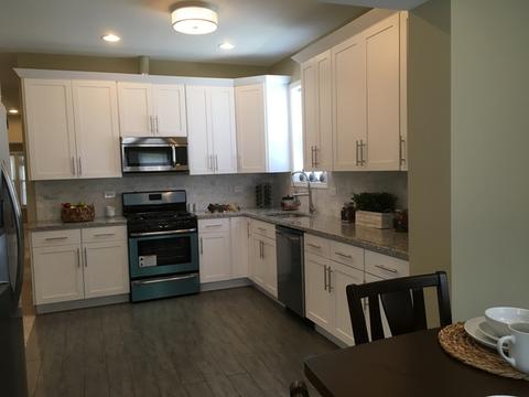 1241 Wesley Ave, Berwyn, IL 60402 photo 2