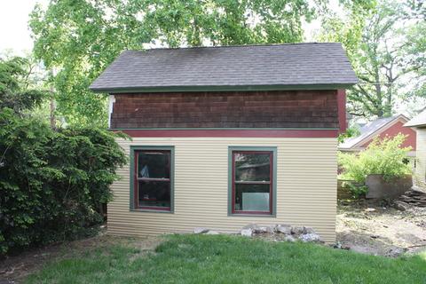 820 N Spring St, Elgin, IL 60120 photo 4