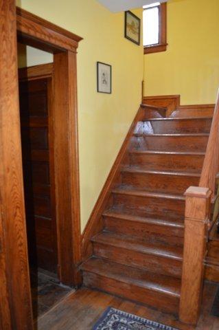 820 N Spring St, Elgin, IL 60120 photo 5