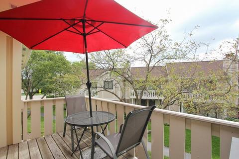 587 Williamsburg Ct #A2, Wheeling, IL 60090 photo 4