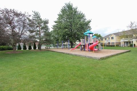 587 Williamsburg Ct #A2, Wheeling, IL 60090 photo 15