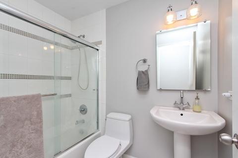 587 Williamsburg Ct #A2, Wheeling, IL 60090 photo 12