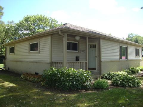 905 Ash Rd, Hoffman Estates, IL 60169 photo 3