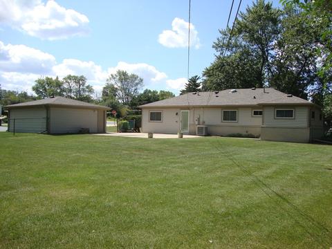 905 Ash Rd, Hoffman Estates, IL 60169 photo 14