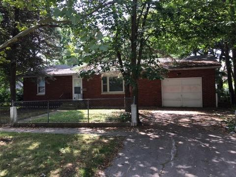 385 N Adams St, Kankakee, IL 60901 photo 1