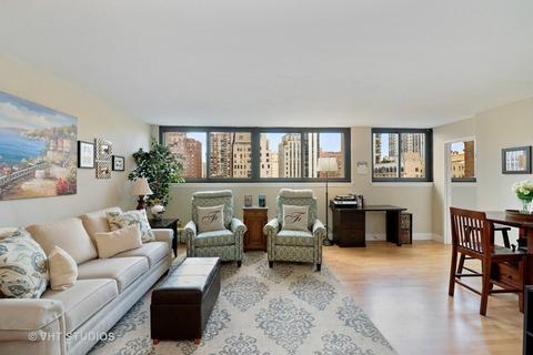 30 E Division St #8B, Chicago, IL 60610 photo 2