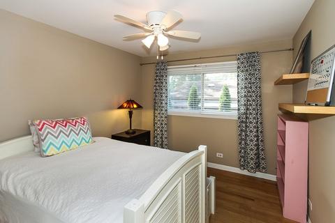 1040 Irwin Ave, Des Plaines, IL 60018 photo 17