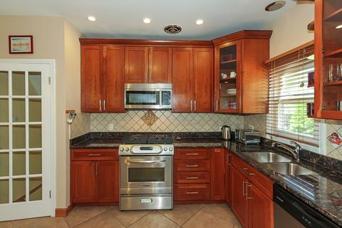 1040 Irwin Ave, Des Plaines, IL 60018 photo 8