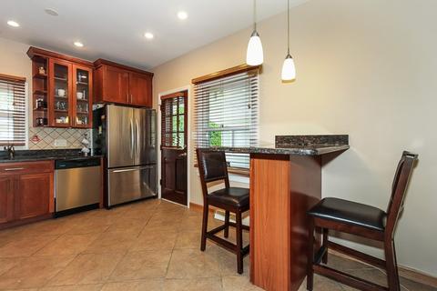 1040 Irwin Ave, Des Plaines, IL 60018 photo 10