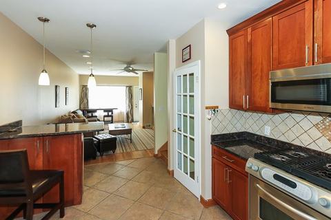 1040 Irwin Ave, Des Plaines, IL 60018 photo 9