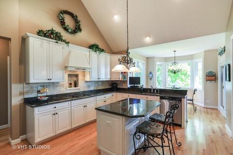 9 Normandy Ct, Cary, IL 60013 photo 8