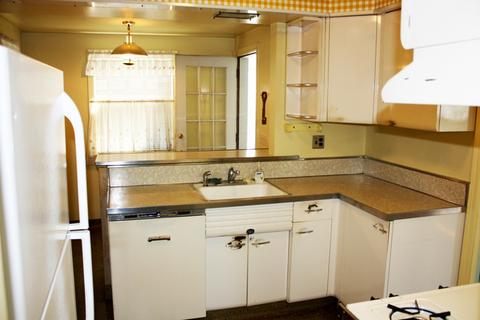 15 N Chapel St, Elgin, IL 60120 photo 5