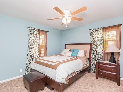 413 Library Ln, Streamwood, IL 60107 photo 10