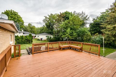 1033 Marshall Dr, Des Plaines, IL 60016 photo 25