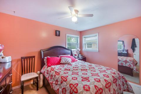 227 E Brown St, West Chicago, IL 60185 photo 9