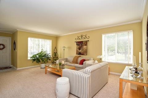 6020 Jordan Ct, Mchenry, IL 60050 photo 4