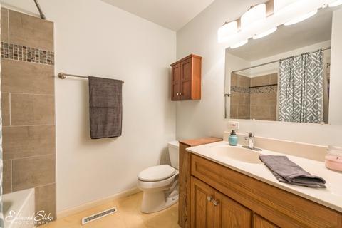 4308 Front Royal Dr, Mchenry, IL 60050 photo 13