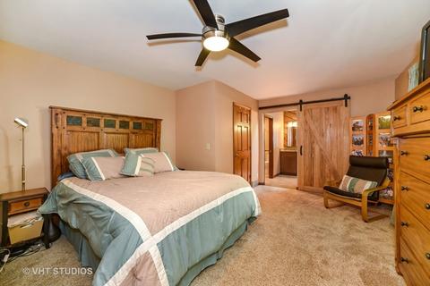 805 Oakview Dr, Algonquin, IL 60102 photo 8