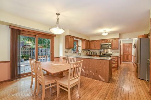 805 Oakview Dr, Algonquin, IL 60102 photo 12