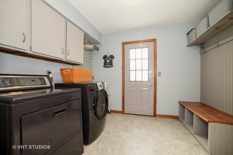 805 Oakview Dr, Algonquin, IL 60102 photo 16